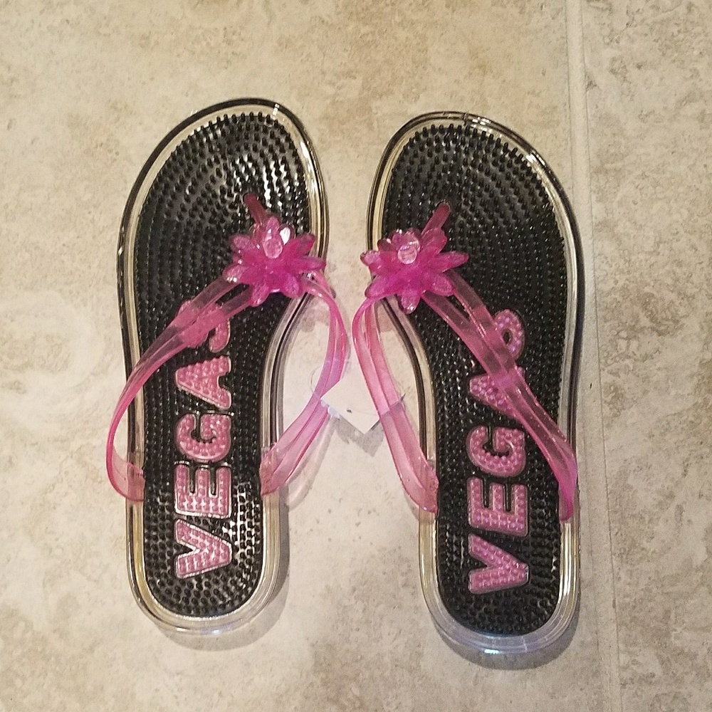 Trendy VEGAS Flip Flops